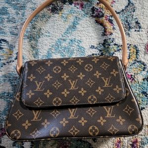 ✨️Louis Vuitton✨️ Monogram Mini Looping M51147 Shoulder Bag